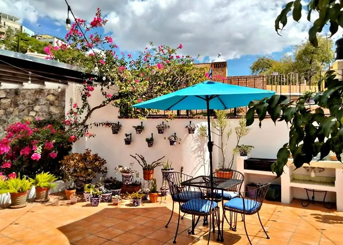 Villa Sueño Azul B&B